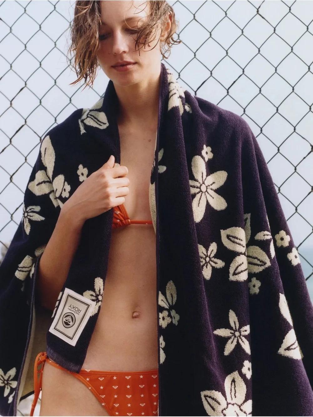 Madhappy Roxy Reversible Floral Towel - Cream & Brown
